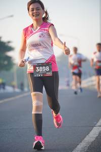 BIB: 3898, 128
                            <button type="button" onclick="openModal(6417289)" class="btn btn-primary btn-sm float-right btn-popup" data-toggle="modal" data-target=".modal-high-quality">
                        <i class="fas fa-shopping-cart"></i> Add to Cart
                    </button>
                                            <button type="button" onclick="isThisMe(6417289, true)" class="btn btn-success btn-sm float-right btn-popup btn-isme hidden" data-toggle="tooltip" data-placement="bottom" title="นี่คือรูปของคุณใช่ไหม คลิกที่นี่เพื่อเอาเข้าอัลบั้ม">
                        <i class="fas fa-plus"></i> Add to album
                    </button>
                    <button type="button" onclick="isThisMe(6417289, false)" class="btn btn-warning btn-sm float-right btn-popup btn-isnotme hidden">
                        <i class="fas fa-ban"></i> Remove from album
                    </button>