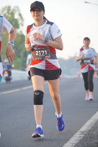 BIB: 2171, 124, 148
                            <button type="button" onclick="openModal(6408606)" class="btn btn-primary btn-sm float-right btn-popup" data-toggle="modal" data-target=".modal-high-quality">
                        <i class="fas fa-shopping-cart"></i> Add to Cart
                    </button>
                                            <button type="button" onclick="isThisMe(6408606, true)" class="btn btn-success btn-sm float-right btn-popup btn-isme hidden" data-toggle="tooltip" data-placement="bottom" title="นี่คือรูปของคุณใช่ไหม คลิกที่นี่เพื่อเอาเข้าอัลบั้ม">
                        <i class="fas fa-plus"></i> Add to album
                    </button>
                    <button type="button" onclick="isThisMe(6408606, false)" class="btn btn-warning btn-sm float-right btn-popup btn-isnotme hidden">
                        <i class="fas fa-ban"></i> Remove from album
                    </button>