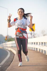 BIB: 3124
                            <button type="button" onclick="openModal(6418170)" class="btn btn-primary btn-sm float-right btn-popup" data-toggle="modal" data-target=".modal-high-quality">
                        <i class="fas fa-shopping-cart"></i> Add to Cart
                    </button>
                                            <button type="button" onclick="isThisMe(6418170, true)" class="btn btn-success btn-sm float-right btn-popup btn-isme hidden" data-toggle="tooltip" data-placement="bottom" title="นี่คือรูปของคุณใช่ไหม คลิกที่นี่เพื่อเอาเข้าอัลบั้ม">
                        <i class="fas fa-plus"></i> Add to album
                    </button>
                    <button type="button" onclick="isThisMe(6418170, false)" class="btn btn-warning btn-sm float-right btn-popup btn-isnotme hidden">
                        <i class="fas fa-ban"></i> Remove from album
                    </button>