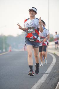 BIB: 2883, 128
                            <button type="button" onclick="openModal(6408583)" class="btn btn-primary btn-sm float-right btn-popup" data-toggle="modal" data-target=".modal-high-quality">
                        <i class="fas fa-shopping-cart"></i> Add to Cart
                    </button>
                                            <button type="button" onclick="isThisMe(6408583, true)" class="btn btn-success btn-sm float-right btn-popup btn-isme hidden" data-toggle="tooltip" data-placement="bottom" title="นี่คือรูปของคุณใช่ไหม คลิกที่นี่เพื่อเอาเข้าอัลบั้ม">
                        <i class="fas fa-plus"></i> Add to album
                    </button>
                    <button type="button" onclick="isThisMe(6408583, false)" class="btn btn-warning btn-sm float-right btn-popup btn-isnotme hidden">
                        <i class="fas fa-ban"></i> Remove from album
                    </button>