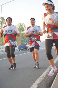 BIB: 3057, 3802
                            <button type="button" onclick="openModal(6409470)" class="btn btn-primary btn-sm float-right btn-popup" data-toggle="modal" data-target=".modal-high-quality">
                        <i class="fas fa-shopping-cart"></i> Add to Cart
                    </button>
                                            <button type="button" onclick="isThisMe(6409470, true)" class="btn btn-success btn-sm float-right btn-popup btn-isme hidden" data-toggle="tooltip" data-placement="bottom" title="นี่คือรูปของคุณใช่ไหม คลิกที่นี่เพื่อเอาเข้าอัลบั้ม">
                        <i class="fas fa-plus"></i> Add to album
                    </button>
                    <button type="button" onclick="isThisMe(6409470, false)" class="btn btn-warning btn-sm float-right btn-popup btn-isnotme hidden">
                        <i class="fas fa-ban"></i> Remove from album
                    </button>