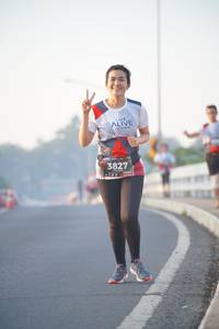 BIB: 3827
                            <button type="button" onclick="openModal(6416980)" class="btn btn-primary btn-sm float-right btn-popup" data-toggle="modal" data-target=".modal-high-quality">
                        <i class="fas fa-shopping-cart"></i> Add to Cart
                    </button>
                                            <button type="button" onclick="isThisMe(6416980, true)" class="btn btn-success btn-sm float-right btn-popup btn-isme hidden" data-toggle="tooltip" data-placement="bottom" title="นี่คือรูปของคุณใช่ไหม คลิกที่นี่เพื่อเอาเข้าอัลบั้ม">
                        <i class="fas fa-plus"></i> Add to album
                    </button>
                    <button type="button" onclick="isThisMe(6416980, false)" class="btn btn-warning btn-sm float-right btn-popup btn-isnotme hidden">
                        <i class="fas fa-ban"></i> Remove from album
                    </button>