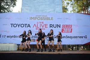 BIB: 2019, 256
                            <button type="button" onclick="openModal(6545181)" class="btn btn-primary btn-sm float-right btn-popup" data-toggle="modal" data-target=".modal-high-quality">
                        <i class="fas fa-shopping-cart"></i> Add to Cart
                    </button>
                                            <button type="button" onclick="isThisMe(6545181, true)" class="btn btn-success btn-sm float-right btn-popup btn-isme hidden" data-toggle="tooltip" data-placement="bottom" title="นี่คือรูปของคุณใช่ไหม คลิกที่นี่เพื่อเอาเข้าอัลบั้ม">
                        <i class="fas fa-plus"></i> Add to album
                    </button>
                    <button type="button" onclick="isThisMe(6545181, false)" class="btn btn-warning btn-sm float-right btn-popup btn-isnotme hidden">
                        <i class="fas fa-ban"></i> Remove from album
                    </button>