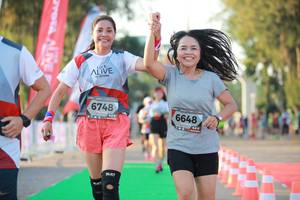 BIB: 6748, 6648
                            <button type="button" onclick="openModal(6554118)" class="btn btn-primary btn-sm float-right btn-popup" data-toggle="modal" data-target=".modal-high-quality">
                        <i class="fas fa-shopping-cart"></i> Add to Cart
                    </button>
                                            <button type="button" onclick="isThisMe(6554118, true)" class="btn btn-success btn-sm float-right btn-popup btn-isme hidden" data-toggle="tooltip" data-placement="bottom" title="นี่คือรูปของคุณใช่ไหม คลิกที่นี่เพื่อเอาเข้าอัลบั้ม">
                        <i class="fas fa-plus"></i> Add to album
                    </button>
                    <button type="button" onclick="isThisMe(6554118, false)" class="btn btn-warning btn-sm float-right btn-popup btn-isnotme hidden">
                        <i class="fas fa-ban"></i> Remove from album
                    </button>