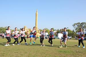 BIB: 357
                            <button type="button" onclick="openModal(6516366)" class="btn btn-primary btn-sm float-right btn-popup" data-toggle="modal" data-target=".modal-high-quality">
                        <i class="fas fa-shopping-cart"></i> Add to Cart
                    </button>
                                            <button type="button" onclick="isThisMe(6516366, true)" class="btn btn-success btn-sm float-right btn-popup btn-isme hidden" data-toggle="tooltip" data-placement="bottom" title="นี่คือรูปของคุณใช่ไหม คลิกที่นี่เพื่อเอาเข้าอัลบั้ม">
                        <i class="fas fa-plus"></i> Add to album
                    </button>
                    <button type="button" onclick="isThisMe(6516366, false)" class="btn btn-warning btn-sm float-right btn-popup btn-isnotme hidden">
                        <i class="fas fa-ban"></i> Remove from album
                    </button>