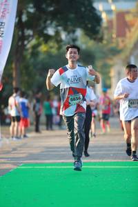 BIB: 6836, 6518
                            <button type="button" onclick="openModal(6554019)" class="btn btn-primary btn-sm float-right btn-popup" data-toggle="modal" data-target=".modal-high-quality">
                        <i class="fas fa-shopping-cart"></i> Add to Cart
                    </button>
                                            <button type="button" onclick="isThisMe(6554019, true)" class="btn btn-success btn-sm float-right btn-popup btn-isme hidden" data-toggle="tooltip" data-placement="bottom" title="นี่คือรูปของคุณใช่ไหม คลิกที่นี่เพื่อเอาเข้าอัลบั้ม">
                        <i class="fas fa-plus"></i> Add to album
                    </button>
                    <button type="button" onclick="isThisMe(6554019, false)" class="btn btn-warning btn-sm float-right btn-popup btn-isnotme hidden">
                        <i class="fas fa-ban"></i> Remove from album
                    </button>