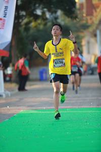 BIB: 6176
                            <button type="button" onclick="openModal(6553242)" class="btn btn-primary btn-sm float-right btn-popup" data-toggle="modal" data-target=".modal-high-quality">
                        <i class="fas fa-shopping-cart"></i> Add to Cart
                    </button>
                                            <button type="button" onclick="isThisMe(6553242, true)" class="btn btn-success btn-sm float-right btn-popup btn-isme hidden" data-toggle="tooltip" data-placement="bottom" title="นี่คือรูปของคุณใช่ไหม คลิกที่นี่เพื่อเอาเข้าอัลบั้ม">
                        <i class="fas fa-plus"></i> Add to album
                    </button>
                    <button type="button" onclick="isThisMe(6553242, false)" class="btn btn-warning btn-sm float-right btn-popup btn-isnotme hidden">
                        <i class="fas fa-ban"></i> Remove from album
                    </button>