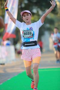 BIB: 6039
                            <button type="button" onclick="openModal(6553772)" class="btn btn-primary btn-sm float-right btn-popup" data-toggle="modal" data-target=".modal-high-quality">
                        <i class="fas fa-shopping-cart"></i> Add to Cart
                    </button>
                                            <button type="button" onclick="isThisMe(6553772, true)" class="btn btn-success btn-sm float-right btn-popup btn-isme hidden" data-toggle="tooltip" data-placement="bottom" title="นี่คือรูปของคุณใช่ไหม คลิกที่นี่เพื่อเอาเข้าอัลบั้ม">
                        <i class="fas fa-plus"></i> Add to album
                    </button>
                    <button type="button" onclick="isThisMe(6553772, false)" class="btn btn-warning btn-sm float-right btn-popup btn-isnotme hidden">
                        <i class="fas fa-ban"></i> Remove from album
                    </button>