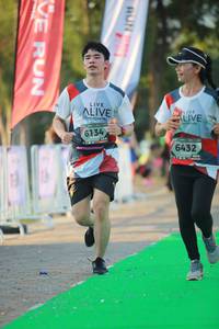 BIB: 6134, 6432
                            <button type="button" onclick="openModal(6553723)" class="btn btn-primary btn-sm float-right btn-popup" data-toggle="modal" data-target=".modal-high-quality">
                        <i class="fas fa-shopping-cart"></i> Add to Cart
                    </button>
                                            <button type="button" onclick="isThisMe(6553723, true)" class="btn btn-success btn-sm float-right btn-popup btn-isme hidden" data-toggle="tooltip" data-placement="bottom" title="นี่คือรูปของคุณใช่ไหม คลิกที่นี่เพื่อเอาเข้าอัลบั้ม">
                        <i class="fas fa-plus"></i> Add to album
                    </button>
                    <button type="button" onclick="isThisMe(6553723, false)" class="btn btn-warning btn-sm float-right btn-popup btn-isnotme hidden">
                        <i class="fas fa-ban"></i> Remove from album
                    </button>