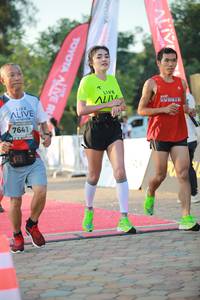 BIB: 7641
                            <button type="button" onclick="openModal(6554213)" class="btn btn-primary btn-sm float-right btn-popup" data-toggle="modal" data-target=".modal-high-quality">
                        <i class="fas fa-shopping-cart"></i> Add to Cart
                    </button>
                                            <button type="button" onclick="isThisMe(6554213, true)" class="btn btn-success btn-sm float-right btn-popup btn-isme hidden" data-toggle="tooltip" data-placement="bottom" title="นี่คือรูปของคุณใช่ไหม คลิกที่นี่เพื่อเอาเข้าอัลบั้ม">
                        <i class="fas fa-plus"></i> Add to album
                    </button>
                    <button type="button" onclick="isThisMe(6554213, false)" class="btn btn-warning btn-sm float-right btn-popup btn-isnotme hidden">
                        <i class="fas fa-ban"></i> Remove from album
                    </button>