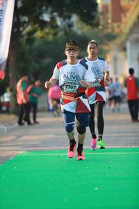 BIB: 7707
                            <button type="button" onclick="openModal(6553457)" class="btn btn-primary btn-sm float-right btn-popup" data-toggle="modal" data-target=".modal-high-quality">
                        <i class="fas fa-shopping-cart"></i> Add to Cart
                    </button>
                                            <button type="button" onclick="isThisMe(6553457, true)" class="btn btn-success btn-sm float-right btn-popup btn-isme hidden" data-toggle="tooltip" data-placement="bottom" title="นี่คือรูปของคุณใช่ไหม คลิกที่นี่เพื่อเอาเข้าอัลบั้ม">
                        <i class="fas fa-plus"></i> Add to album
                    </button>
                    <button type="button" onclick="isThisMe(6553457, false)" class="btn btn-warning btn-sm float-right btn-popup btn-isnotme hidden">
                        <i class="fas fa-ban"></i> Remove from album
                    </button>