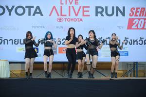 BIB: 201
                            <button type="button" onclick="openModal(6545937)" class="btn btn-primary btn-sm float-right btn-popup" data-toggle="modal" data-target=".modal-high-quality">
                        <i class="fas fa-shopping-cart"></i> Add to Cart
                    </button>
                                            <button type="button" onclick="isThisMe(6545937, true)" class="btn btn-success btn-sm float-right btn-popup btn-isme hidden" data-toggle="tooltip" data-placement="bottom" title="นี่คือรูปของคุณใช่ไหม คลิกที่นี่เพื่อเอาเข้าอัลบั้ม">
                        <i class="fas fa-plus"></i> Add to album
                    </button>
                    <button type="button" onclick="isThisMe(6545937, false)" class="btn btn-warning btn-sm float-right btn-popup btn-isnotme hidden">
                        <i class="fas fa-ban"></i> Remove from album
                    </button>