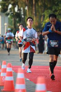 BIB: 3728, 3161
                            <button type="button" onclick="openModal(6553224)" class="btn btn-primary btn-sm float-right btn-popup" data-toggle="modal" data-target=".modal-high-quality">
                        <i class="fas fa-shopping-cart"></i> Add to Cart
                    </button>
                                            <button type="button" onclick="isThisMe(6553224, true)" class="btn btn-success btn-sm float-right btn-popup btn-isme hidden" data-toggle="tooltip" data-placement="bottom" title="นี่คือรูปของคุณใช่ไหม คลิกที่นี่เพื่อเอาเข้าอัลบั้ม">
                        <i class="fas fa-plus"></i> Add to album
                    </button>
                    <button type="button" onclick="isThisMe(6553224, false)" class="btn btn-warning btn-sm float-right btn-popup btn-isnotme hidden">
                        <i class="fas fa-ban"></i> Remove from album
                    </button>