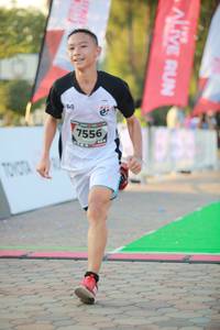 BIB: 7556
                            <button type="button" onclick="openModal(6553340)" class="btn btn-primary btn-sm float-right btn-popup" data-toggle="modal" data-target=".modal-high-quality">
                        <i class="fas fa-shopping-cart"></i> Add to Cart
                    </button>
                                            <button type="button" onclick="isThisMe(6553340, true)" class="btn btn-success btn-sm float-right btn-popup btn-isme hidden" data-toggle="tooltip" data-placement="bottom" title="นี่คือรูปของคุณใช่ไหม คลิกที่นี่เพื่อเอาเข้าอัลบั้ม">
                        <i class="fas fa-plus"></i> Add to album
                    </button>
                    <button type="button" onclick="isThisMe(6553340, false)" class="btn btn-warning btn-sm float-right btn-popup btn-isnotme hidden">
                        <i class="fas fa-ban"></i> Remove from album
                    </button>