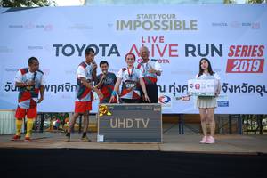 BIB: 2019, 2183
                            <button type="button" onclick="openModal(6550953)" class="btn btn-primary btn-sm float-right btn-popup" data-toggle="modal" data-target=".modal-high-quality">
                        <i class="fas fa-shopping-cart"></i> Add to Cart
                    </button>
                                            <button type="button" onclick="isThisMe(6550953, true)" class="btn btn-success btn-sm float-right btn-popup btn-isme hidden" data-toggle="tooltip" data-placement="bottom" title="นี่คือรูปของคุณใช่ไหม คลิกที่นี่เพื่อเอาเข้าอัลบั้ม">
                        <i class="fas fa-plus"></i> Add to album
                    </button>
                    <button type="button" onclick="isThisMe(6550953, false)" class="btn btn-warning btn-sm float-right btn-popup btn-isnotme hidden">
                        <i class="fas fa-ban"></i> Remove from album
                    </button>