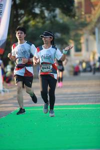 BIB: 6432
                            <button type="button" onclick="openModal(6553719)" class="btn btn-primary btn-sm float-right btn-popup" data-toggle="modal" data-target=".modal-high-quality">
                        <i class="fas fa-shopping-cart"></i> Add to Cart
                    </button>
                                            <button type="button" onclick="isThisMe(6553719, true)" class="btn btn-success btn-sm float-right btn-popup btn-isme hidden" data-toggle="tooltip" data-placement="bottom" title="นี่คือรูปของคุณใช่ไหม คลิกที่นี่เพื่อเอาเข้าอัลบั้ม">
                        <i class="fas fa-plus"></i> Add to album
                    </button>
                    <button type="button" onclick="isThisMe(6553719, false)" class="btn btn-warning btn-sm float-right btn-popup btn-isnotme hidden">
                        <i class="fas fa-ban"></i> Remove from album
                    </button>