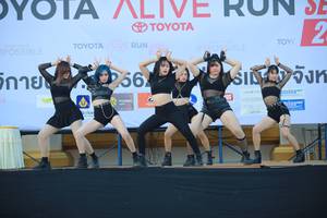 BIB: 956
                            <button type="button" onclick="openModal(6545957)" class="btn btn-primary btn-sm float-right btn-popup" data-toggle="modal" data-target=".modal-high-quality">
                        <i class="fas fa-shopping-cart"></i> Add to Cart
                    </button>
                                            <button type="button" onclick="isThisMe(6545957, true)" class="btn btn-success btn-sm float-right btn-popup btn-isme hidden" data-toggle="tooltip" data-placement="bottom" title="นี่คือรูปของคุณใช่ไหม คลิกที่นี่เพื่อเอาเข้าอัลบั้ม">
                        <i class="fas fa-plus"></i> Add to album
                    </button>
                    <button type="button" onclick="isThisMe(6545957, false)" class="btn btn-warning btn-sm float-right btn-popup btn-isnotme hidden">
                        <i class="fas fa-ban"></i> Remove from album
                    </button>