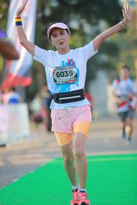 BIB: 6039
                            <button type="button" onclick="openModal(6553771)" class="btn btn-primary btn-sm float-right btn-popup" data-toggle="modal" data-target=".modal-high-quality">
                        <i class="fas fa-shopping-cart"></i> Add to Cart
                    </button>
                                            <button type="button" onclick="isThisMe(6553771, true)" class="btn btn-success btn-sm float-right btn-popup btn-isme hidden" data-toggle="tooltip" data-placement="bottom" title="นี่คือรูปของคุณใช่ไหม คลิกที่นี่เพื่อเอาเข้าอัลบั้ม">
                        <i class="fas fa-plus"></i> Add to album
                    </button>
                    <button type="button" onclick="isThisMe(6553771, false)" class="btn btn-warning btn-sm float-right btn-popup btn-isnotme hidden">
                        <i class="fas fa-ban"></i> Remove from album
                    </button>