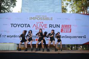 BIB: 2019, 2562
                            <button type="button" onclick="openModal(6545176)" class="btn btn-primary btn-sm float-right btn-popup" data-toggle="modal" data-target=".modal-high-quality">
                        <i class="fas fa-shopping-cart"></i> Add to Cart
                    </button>
                                            <button type="button" onclick="isThisMe(6545176, true)" class="btn btn-success btn-sm float-right btn-popup btn-isme hidden" data-toggle="tooltip" data-placement="bottom" title="นี่คือรูปของคุณใช่ไหม คลิกที่นี่เพื่อเอาเข้าอัลบั้ม">
                        <i class="fas fa-plus"></i> Add to album
                    </button>
                    <button type="button" onclick="isThisMe(6545176, false)" class="btn btn-warning btn-sm float-right btn-popup btn-isnotme hidden">
                        <i class="fas fa-ban"></i> Remove from album
                    </button>