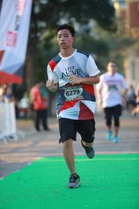 BIB: 6279
                            <button type="button" onclick="openModal(6553480)" class="btn btn-primary btn-sm float-right btn-popup" data-toggle="modal" data-target=".modal-high-quality">
                        <i class="fas fa-shopping-cart"></i> Add to Cart
                    </button>
                                            <button type="button" onclick="isThisMe(6553480, true)" class="btn btn-success btn-sm float-right btn-popup btn-isme hidden" data-toggle="tooltip" data-placement="bottom" title="นี่คือรูปของคุณใช่ไหม คลิกที่นี่เพื่อเอาเข้าอัลบั้ม">
                        <i class="fas fa-plus"></i> Add to album
                    </button>
                    <button type="button" onclick="isThisMe(6553480, false)" class="btn btn-warning btn-sm float-right btn-popup btn-isnotme hidden">
                        <i class="fas fa-ban"></i> Remove from album
                    </button>