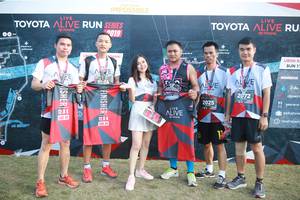 BIB: 019, 2072, 2025, 128
                            <button type="button" onclick="openModal(6545199)" class="btn btn-primary btn-sm float-right btn-popup" data-toggle="modal" data-target=".modal-high-quality">
                        <i class="fas fa-shopping-cart"></i> Add to Cart
                    </button>
                                            <button type="button" onclick="isThisMe(6545199, true)" class="btn btn-success btn-sm float-right btn-popup btn-isme hidden" data-toggle="tooltip" data-placement="bottom" title="นี่คือรูปของคุณใช่ไหม คลิกที่นี่เพื่อเอาเข้าอัลบั้ม">
                        <i class="fas fa-plus"></i> Add to album
                    </button>
                    <button type="button" onclick="isThisMe(6545199, false)" class="btn btn-warning btn-sm float-right btn-popup btn-isnotme hidden">
                        <i class="fas fa-ban"></i> Remove from album
                    </button>