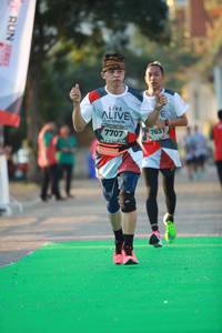 BIB: 7707, 7631
                            <button type="button" onclick="openModal(6553460)" class="btn btn-primary btn-sm float-right btn-popup" data-toggle="modal" data-target=".modal-high-quality">
                        <i class="fas fa-shopping-cart"></i> Add to Cart
                    </button>
                                            <button type="button" onclick="isThisMe(6553460, true)" class="btn btn-success btn-sm float-right btn-popup btn-isme hidden" data-toggle="tooltip" data-placement="bottom" title="นี่คือรูปของคุณใช่ไหม คลิกที่นี่เพื่อเอาเข้าอัลบั้ม">
                        <i class="fas fa-plus"></i> Add to album
                    </button>
                    <button type="button" onclick="isThisMe(6553460, false)" class="btn btn-warning btn-sm float-right btn-popup btn-isnotme hidden">
                        <i class="fas fa-ban"></i> Remove from album
                    </button>