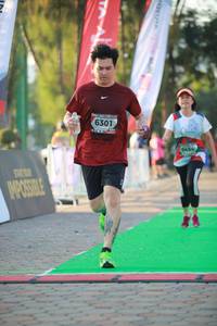 BIB: 6301, 6454
                            <button type="button" onclick="openModal(6554228)" class="btn btn-primary btn-sm float-right btn-popup" data-toggle="modal" data-target=".modal-high-quality">
                        <i class="fas fa-shopping-cart"></i> Add to Cart
                    </button>
                                            <button type="button" onclick="isThisMe(6554228, true)" class="btn btn-success btn-sm float-right btn-popup btn-isme hidden" data-toggle="tooltip" data-placement="bottom" title="นี่คือรูปของคุณใช่ไหม คลิกที่นี่เพื่อเอาเข้าอัลบั้ม">
                        <i class="fas fa-plus"></i> Add to album
                    </button>
                    <button type="button" onclick="isThisMe(6554228, false)" class="btn btn-warning btn-sm float-right btn-popup btn-isnotme hidden">
                        <i class="fas fa-ban"></i> Remove from album
                    </button>