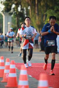 BIB: 3728, 3161
                            <button type="button" onclick="openModal(6553222)" class="btn btn-primary btn-sm float-right btn-popup" data-toggle="modal" data-target=".modal-high-quality">
                        <i class="fas fa-shopping-cart"></i> Add to Cart
                    </button>
                                            <button type="button" onclick="isThisMe(6553222, true)" class="btn btn-success btn-sm float-right btn-popup btn-isme hidden" data-toggle="tooltip" data-placement="bottom" title="นี่คือรูปของคุณใช่ไหม คลิกที่นี่เพื่อเอาเข้าอัลบั้ม">
                        <i class="fas fa-plus"></i> Add to album
                    </button>
                    <button type="button" onclick="isThisMe(6553222, false)" class="btn btn-warning btn-sm float-right btn-popup btn-isnotme hidden">
                        <i class="fas fa-ban"></i> Remove from album
                    </button>