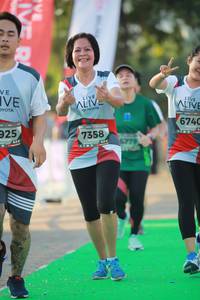 BIB: 6740, 925, 7358, 6779
                            <button type="button" onclick="openModal(6554097)" class="btn btn-primary btn-sm float-right btn-popup" data-toggle="modal" data-target=".modal-high-quality">
                        <i class="fas fa-shopping-cart"></i> Add to Cart
                    </button>
                                            <button type="button" onclick="isThisMe(6554097, true)" class="btn btn-success btn-sm float-right btn-popup btn-isme hidden" data-toggle="tooltip" data-placement="bottom" title="นี่คือรูปของคุณใช่ไหม คลิกที่นี่เพื่อเอาเข้าอัลบั้ม">
                        <i class="fas fa-plus"></i> Add to album
                    </button>
                    <button type="button" onclick="isThisMe(6554097, false)" class="btn btn-warning btn-sm float-right btn-popup btn-isnotme hidden">
                        <i class="fas fa-ban"></i> Remove from album
                    </button>