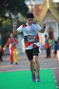 BIB: 6809
                            <button type="button" onclick="openModal(6553377)" class="btn btn-primary btn-sm float-right btn-popup" data-toggle="modal" data-target=".modal-high-quality">
                        <i class="fas fa-shopping-cart"></i> Add to Cart
                    </button>
                                            <button type="button" onclick="isThisMe(6553377, true)" class="btn btn-success btn-sm float-right btn-popup btn-isme hidden" data-toggle="tooltip" data-placement="bottom" title="นี่คือรูปของคุณใช่ไหม คลิกที่นี่เพื่อเอาเข้าอัลบั้ม">
                        <i class="fas fa-plus"></i> Add to album
                    </button>
                    <button type="button" onclick="isThisMe(6553377, false)" class="btn btn-warning btn-sm float-right btn-popup btn-isnotme hidden">
                        <i class="fas fa-ban"></i> Remove from album
                    </button>