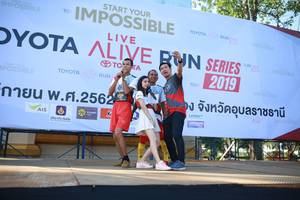 BIB: 2019, 2562
                            <button type="button" onclick="openModal(6545462)" class="btn btn-primary btn-sm float-right btn-popup" data-toggle="modal" data-target=".modal-high-quality">
                        <i class="fas fa-shopping-cart"></i> Add to Cart
                    </button>
                                            <button type="button" onclick="isThisMe(6545462, true)" class="btn btn-success btn-sm float-right btn-popup btn-isme hidden" data-toggle="tooltip" data-placement="bottom" title="นี่คือรูปของคุณใช่ไหม คลิกที่นี่เพื่อเอาเข้าอัลบั้ม">
                        <i class="fas fa-plus"></i> Add to album
                    </button>
                    <button type="button" onclick="isThisMe(6545462, false)" class="btn btn-warning btn-sm float-right btn-popup btn-isnotme hidden">
                        <i class="fas fa-ban"></i> Remove from album
                    </button>