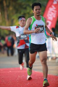 BIB: 3419
                            <button type="button" onclick="openModal(6553140)" class="btn btn-primary btn-sm float-right btn-popup" data-toggle="modal" data-target=".modal-high-quality">
                        <i class="fas fa-shopping-cart"></i> Add to Cart
                    </button>
                                            <button type="button" onclick="isThisMe(6553140, true)" class="btn btn-success btn-sm float-right btn-popup btn-isme hidden" data-toggle="tooltip" data-placement="bottom" title="นี่คือรูปของคุณใช่ไหม คลิกที่นี่เพื่อเอาเข้าอัลบั้ม">
                        <i class="fas fa-plus"></i> Add to album
                    </button>
                    <button type="button" onclick="isThisMe(6553140, false)" class="btn btn-warning btn-sm float-right btn-popup btn-isnotme hidden">
                        <i class="fas fa-ban"></i> Remove from album
                    </button>