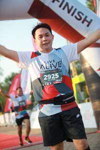 BIB: 2925, 120
                            <button type="button" onclick="openModal(6553739)" class="btn btn-primary btn-sm float-right btn-popup" data-toggle="modal" data-target=".modal-high-quality">
                        <i class="fas fa-shopping-cart"></i> Add to Cart
                    </button>
                                            <button type="button" onclick="isThisMe(6553739, true)" class="btn btn-success btn-sm float-right btn-popup btn-isme hidden" data-toggle="tooltip" data-placement="bottom" title="นี่คือรูปของคุณใช่ไหม คลิกที่นี่เพื่อเอาเข้าอัลบั้ม">
                        <i class="fas fa-plus"></i> Add to album
                    </button>
                    <button type="button" onclick="isThisMe(6553739, false)" class="btn btn-warning btn-sm float-right btn-popup btn-isnotme hidden">
                        <i class="fas fa-ban"></i> Remove from album
                    </button>