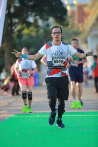 BIB: 6946
                            <button type="button" onclick="openModal(6553681)" class="btn btn-primary btn-sm float-right btn-popup" data-toggle="modal" data-target=".modal-high-quality">
                        <i class="fas fa-shopping-cart"></i> Add to Cart
                    </button>
                                            <button type="button" onclick="isThisMe(6553681, true)" class="btn btn-success btn-sm float-right btn-popup btn-isme hidden" data-toggle="tooltip" data-placement="bottom" title="นี่คือรูปของคุณใช่ไหม คลิกที่นี่เพื่อเอาเข้าอัลบั้ม">
                        <i class="fas fa-plus"></i> Add to album
                    </button>
                    <button type="button" onclick="isThisMe(6553681, false)" class="btn btn-warning btn-sm float-right btn-popup btn-isnotme hidden">
                        <i class="fas fa-ban"></i> Remove from album
                    </button>