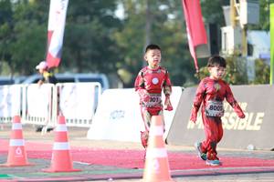 BIB: 001, 8005
                            <button type="button" onclick="openModal(6503225)" class="btn btn-primary btn-sm float-right btn-popup" data-toggle="modal" data-target=".modal-high-quality">
                        <i class="fas fa-shopping-cart"></i> Add to Cart
                    </button>
                                            <button type="button" onclick="isThisMe(6503225, true)" class="btn btn-success btn-sm float-right btn-popup btn-isme hidden" data-toggle="tooltip" data-placement="bottom" title="นี่คือรูปของคุณใช่ไหม คลิกที่นี่เพื่อเอาเข้าอัลบั้ม">
                        <i class="fas fa-plus"></i> Add to album
                    </button>
                    <button type="button" onclick="isThisMe(6503225, false)" class="btn btn-warning btn-sm float-right btn-popup btn-isnotme hidden">
                        <i class="fas fa-ban"></i> Remove from album
                    </button>