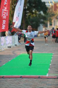 BIB: 7645
                            <button type="button" onclick="openModal(6493637)" class="btn btn-primary btn-sm float-right btn-popup" data-toggle="modal" data-target=".modal-high-quality">
                        <i class="fas fa-shopping-cart"></i> Add to Cart
                    </button>
                                            <button type="button" onclick="isThisMe(6493637, true)" class="btn btn-success btn-sm float-right btn-popup btn-isme hidden" data-toggle="tooltip" data-placement="bottom" title="นี่คือรูปของคุณใช่ไหม คลิกที่นี่เพื่อเอาเข้าอัลบั้ม">
                        <i class="fas fa-plus"></i> Add to album
                    </button>
                    <button type="button" onclick="isThisMe(6493637, false)" class="btn btn-warning btn-sm float-right btn-popup btn-isnotme hidden">
                        <i class="fas fa-ban"></i> Remove from album
                    </button>