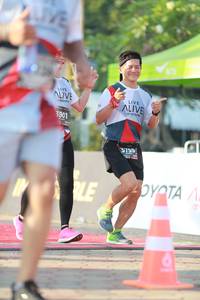 BIB: 3901, 755
                            <button type="button" onclick="openModal(6503866)" class="btn btn-primary btn-sm float-right btn-popup" data-toggle="modal" data-target=".modal-high-quality">
                        <i class="fas fa-shopping-cart"></i> Add to Cart
                    </button>
                                            <button type="button" onclick="isThisMe(6503866, true)" class="btn btn-success btn-sm float-right btn-popup btn-isme hidden" data-toggle="tooltip" data-placement="bottom" title="นี่คือรูปของคุณใช่ไหม คลิกที่นี่เพื่อเอาเข้าอัลบั้ม">
                        <i class="fas fa-plus"></i> Add to album
                    </button>
                    <button type="button" onclick="isThisMe(6503866, false)" class="btn btn-warning btn-sm float-right btn-popup btn-isnotme hidden">
                        <i class="fas fa-ban"></i> Remove from album
                    </button>