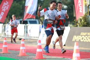 BIB: 3054, 2095
                            <button type="button" onclick="openModal(6502553)" class="btn btn-primary btn-sm float-right btn-popup" data-toggle="modal" data-target=".modal-high-quality">
                        <i class="fas fa-shopping-cart"></i> Add to Cart
                    </button>
                                            <button type="button" onclick="isThisMe(6502553, true)" class="btn btn-success btn-sm float-right btn-popup btn-isme hidden" data-toggle="tooltip" data-placement="bottom" title="นี่คือรูปของคุณใช่ไหม คลิกที่นี่เพื่อเอาเข้าอัลบั้ม">
                        <i class="fas fa-plus"></i> Add to album
                    </button>
                    <button type="button" onclick="isThisMe(6502553, false)" class="btn btn-warning btn-sm float-right btn-popup btn-isnotme hidden">
                        <i class="fas fa-ban"></i> Remove from album
                    </button>