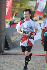 BIB: 696
                            <button type="button" onclick="openModal(6500492)" class="btn btn-primary btn-sm float-right btn-popup" data-toggle="modal" data-target=".modal-high-quality">
                        <i class="fas fa-shopping-cart"></i> Add to Cart
                    </button>
                                            <button type="button" onclick="isThisMe(6500492, true)" class="btn btn-success btn-sm float-right btn-popup btn-isme hidden" data-toggle="tooltip" data-placement="bottom" title="นี่คือรูปของคุณใช่ไหม คลิกที่นี่เพื่อเอาเข้าอัลบั้ม">
                        <i class="fas fa-plus"></i> Add to album
                    </button>
                    <button type="button" onclick="isThisMe(6500492, false)" class="btn btn-warning btn-sm float-right btn-popup btn-isnotme hidden">
                        <i class="fas fa-ban"></i> Remove from album
                    </button>