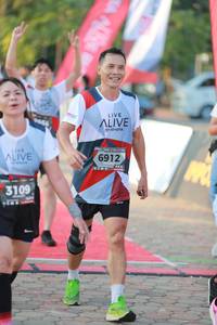 BIB: 6912, 3109
                            <button type="button" onclick="openModal(6500223)" class="btn btn-primary btn-sm float-right btn-popup" data-toggle="modal" data-target=".modal-high-quality">
                        <i class="fas fa-shopping-cart"></i> Add to Cart
                    </button>
                                            <button type="button" onclick="isThisMe(6500223, true)" class="btn btn-success btn-sm float-right btn-popup btn-isme hidden" data-toggle="tooltip" data-placement="bottom" title="นี่คือรูปของคุณใช่ไหม คลิกที่นี่เพื่อเอาเข้าอัลบั้ม">
                        <i class="fas fa-plus"></i> Add to album
                    </button>
                    <button type="button" onclick="isThisMe(6500223, false)" class="btn btn-warning btn-sm float-right btn-popup btn-isnotme hidden">
                        <i class="fas fa-ban"></i> Remove from album
                    </button>