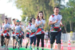 BIB: 6811, 6351, 6498
                            <button type="button" onclick="openModal(6503894)" class="btn btn-primary btn-sm float-right btn-popup" data-toggle="modal" data-target=".modal-high-quality">
                        <i class="fas fa-shopping-cart"></i> Add to Cart
                    </button>
                                            <button type="button" onclick="isThisMe(6503894, true)" class="btn btn-success btn-sm float-right btn-popup btn-isme hidden" data-toggle="tooltip" data-placement="bottom" title="นี่คือรูปของคุณใช่ไหม คลิกที่นี่เพื่อเอาเข้าอัลบั้ม">
                        <i class="fas fa-plus"></i> Add to album
                    </button>
                    <button type="button" onclick="isThisMe(6503894, false)" class="btn btn-warning btn-sm float-right btn-popup btn-isnotme hidden">
                        <i class="fas fa-ban"></i> Remove from album
                    </button>