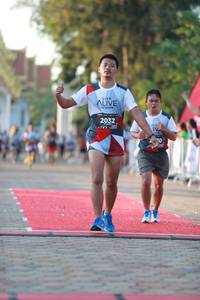 BIB: 2032
                            <button type="button" onclick="openModal(6498746)" class="btn btn-primary btn-sm float-right btn-popup" data-toggle="modal" data-target=".modal-high-quality">
                        <i class="fas fa-shopping-cart"></i> Add to Cart
                    </button>
                                            <button type="button" onclick="isThisMe(6498746, true)" class="btn btn-success btn-sm float-right btn-popup btn-isme hidden" data-toggle="tooltip" data-placement="bottom" title="นี่คือรูปของคุณใช่ไหม คลิกที่นี่เพื่อเอาเข้าอัลบั้ม">
                        <i class="fas fa-plus"></i> Add to album
                    </button>
                    <button type="button" onclick="isThisMe(6498746, false)" class="btn btn-warning btn-sm float-right btn-popup btn-isnotme hidden">
                        <i class="fas fa-ban"></i> Remove from album
                    </button>