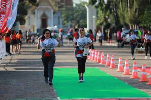 BIB: 6549
                            <button type="button" onclick="openModal(6505364)" class="btn btn-primary btn-sm float-right btn-popup" data-toggle="modal" data-target=".modal-high-quality">
                        <i class="fas fa-shopping-cart"></i> Add to Cart
                    </button>
                                            <button type="button" onclick="isThisMe(6505364, true)" class="btn btn-success btn-sm float-right btn-popup btn-isme hidden" data-toggle="tooltip" data-placement="bottom" title="นี่คือรูปของคุณใช่ไหม คลิกที่นี่เพื่อเอาเข้าอัลบั้ม">
                        <i class="fas fa-plus"></i> Add to album
                    </button>
                    <button type="button" onclick="isThisMe(6505364, false)" class="btn btn-warning btn-sm float-right btn-popup btn-isnotme hidden">
                        <i class="fas fa-ban"></i> Remove from album
                    </button>