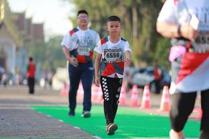 BIB: 6556
                            <button type="button" onclick="openModal(6504287)" class="btn btn-primary btn-sm float-right btn-popup" data-toggle="modal" data-target=".modal-high-quality">
                        <i class="fas fa-shopping-cart"></i> Add to Cart
                    </button>
                                            <button type="button" onclick="isThisMe(6504287, true)" class="btn btn-success btn-sm float-right btn-popup btn-isme hidden" data-toggle="tooltip" data-placement="bottom" title="นี่คือรูปของคุณใช่ไหม คลิกที่นี่เพื่อเอาเข้าอัลบั้ม">
                        <i class="fas fa-plus"></i> Add to album
                    </button>
                    <button type="button" onclick="isThisMe(6504287, false)" class="btn btn-warning btn-sm float-right btn-popup btn-isnotme hidden">
                        <i class="fas fa-ban"></i> Remove from album
                    </button>