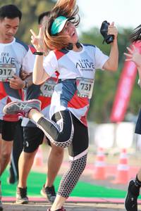 BIB: 917, 731, 704
                            <button type="button" onclick="openModal(6503922)" class="btn btn-primary btn-sm float-right btn-popup" data-toggle="modal" data-target=".modal-high-quality">
                        <i class="fas fa-shopping-cart"></i> Add to Cart
                    </button>
                                            <button type="button" onclick="isThisMe(6503922, true)" class="btn btn-success btn-sm float-right btn-popup btn-isme hidden" data-toggle="tooltip" data-placement="bottom" title="นี่คือรูปของคุณใช่ไหม คลิกที่นี่เพื่อเอาเข้าอัลบั้ม">
                        <i class="fas fa-plus"></i> Add to album
                    </button>
                    <button type="button" onclick="isThisMe(6503922, false)" class="btn btn-warning btn-sm float-right btn-popup btn-isnotme hidden">
                        <i class="fas fa-ban"></i> Remove from album
                    </button>