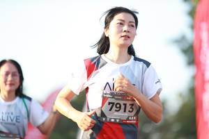 BIB: 7913
                            <button type="button" onclick="openModal(6501723)" class="btn btn-primary btn-sm float-right btn-popup" data-toggle="modal" data-target=".modal-high-quality">
                        <i class="fas fa-shopping-cart"></i> Add to Cart
                    </button>
                                            <button type="button" onclick="isThisMe(6501723, true)" class="btn btn-success btn-sm float-right btn-popup btn-isme hidden" data-toggle="tooltip" data-placement="bottom" title="นี่คือรูปของคุณใช่ไหม คลิกที่นี่เพื่อเอาเข้าอัลบั้ม">
                        <i class="fas fa-plus"></i> Add to album
                    </button>
                    <button type="button" onclick="isThisMe(6501723, false)" class="btn btn-warning btn-sm float-right btn-popup btn-isnotme hidden">
                        <i class="fas fa-ban"></i> Remove from album
                    </button>