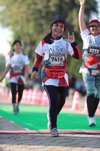 BIB: 3772, 7419
                            <button type="button" onclick="openModal(6504957)" class="btn btn-primary btn-sm float-right btn-popup" data-toggle="modal" data-target=".modal-high-quality">
                        <i class="fas fa-shopping-cart"></i> Add to Cart
                    </button>
                                            <button type="button" onclick="isThisMe(6504957, true)" class="btn btn-success btn-sm float-right btn-popup btn-isme hidden" data-toggle="tooltip" data-placement="bottom" title="นี่คือรูปของคุณใช่ไหม คลิกที่นี่เพื่อเอาเข้าอัลบั้ม">
                        <i class="fas fa-plus"></i> Add to album
                    </button>
                    <button type="button" onclick="isThisMe(6504957, false)" class="btn btn-warning btn-sm float-right btn-popup btn-isnotme hidden">
                        <i class="fas fa-ban"></i> Remove from album
                    </button>