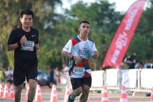 BIB: 6292, 6167
                            <button type="button" onclick="openModal(6501571)" class="btn btn-primary btn-sm float-right btn-popup" data-toggle="modal" data-target=".modal-high-quality">
                        <i class="fas fa-shopping-cart"></i> Add to Cart
                    </button>
                                            <button type="button" onclick="isThisMe(6501571, true)" class="btn btn-success btn-sm float-right btn-popup btn-isme hidden" data-toggle="tooltip" data-placement="bottom" title="นี่คือรูปของคุณใช่ไหม คลิกที่นี่เพื่อเอาเข้าอัลบั้ม">
                        <i class="fas fa-plus"></i> Add to album
                    </button>
                    <button type="button" onclick="isThisMe(6501571, false)" class="btn btn-warning btn-sm float-right btn-popup btn-isnotme hidden">
                        <i class="fas fa-ban"></i> Remove from album
                    </button>