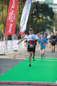 BIB: 6272, 3741
                            <button type="button" onclick="openModal(6500487)" class="btn btn-primary btn-sm float-right btn-popup" data-toggle="modal" data-target=".modal-high-quality">
                        <i class="fas fa-shopping-cart"></i> Add to Cart
                    </button>
                                            <button type="button" onclick="isThisMe(6500487, true)" class="btn btn-success btn-sm float-right btn-popup btn-isme hidden" data-toggle="tooltip" data-placement="bottom" title="นี่คือรูปของคุณใช่ไหม คลิกที่นี่เพื่อเอาเข้าอัลบั้ม">
                        <i class="fas fa-plus"></i> Add to album
                    </button>
                    <button type="button" onclick="isThisMe(6500487, false)" class="btn btn-warning btn-sm float-right btn-popup btn-isnotme hidden">
                        <i class="fas fa-ban"></i> Remove from album
                    </button>