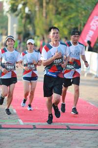 BIB: 2953, 2145, 2624, 3842
                            <button type="button" onclick="openModal(6500448)" class="btn btn-primary btn-sm float-right btn-popup" data-toggle="modal" data-target=".modal-high-quality">
                        <i class="fas fa-shopping-cart"></i> Add to Cart
                    </button>
                                            <button type="button" onclick="isThisMe(6500448, true)" class="btn btn-success btn-sm float-right btn-popup btn-isme hidden" data-toggle="tooltip" data-placement="bottom" title="นี่คือรูปของคุณใช่ไหม คลิกที่นี่เพื่อเอาเข้าอัลบั้ม">
                        <i class="fas fa-plus"></i> Add to album
                    </button>
                    <button type="button" onclick="isThisMe(6500448, false)" class="btn btn-warning btn-sm float-right btn-popup btn-isnotme hidden">
                        <i class="fas fa-ban"></i> Remove from album
                    </button>